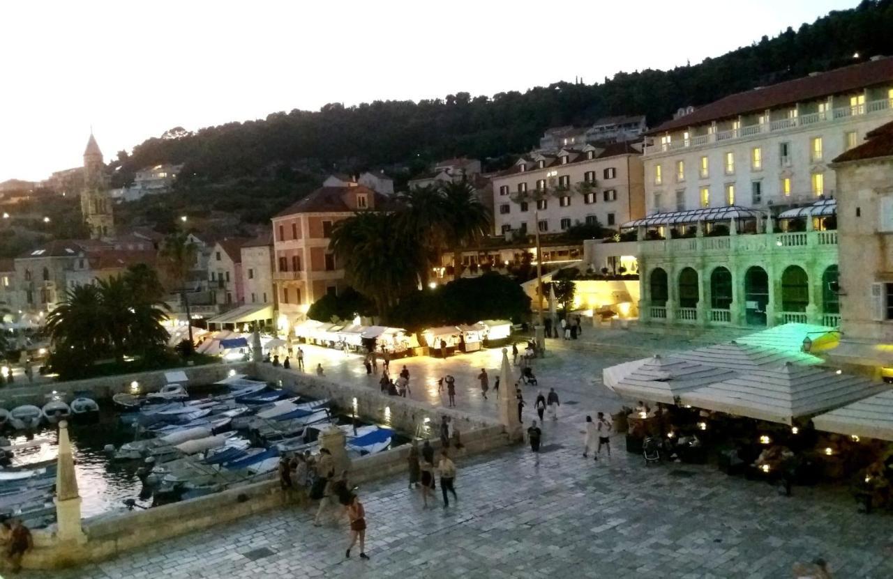 Apartments Barcot Hvar Town Buitenkant foto